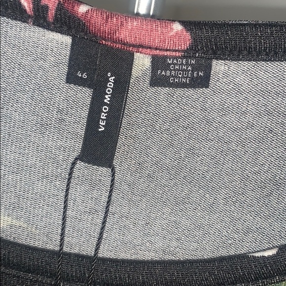 New Vero Moda Plus Size Floral 3/4 Sleeve Sweater - Picture 9 of 15